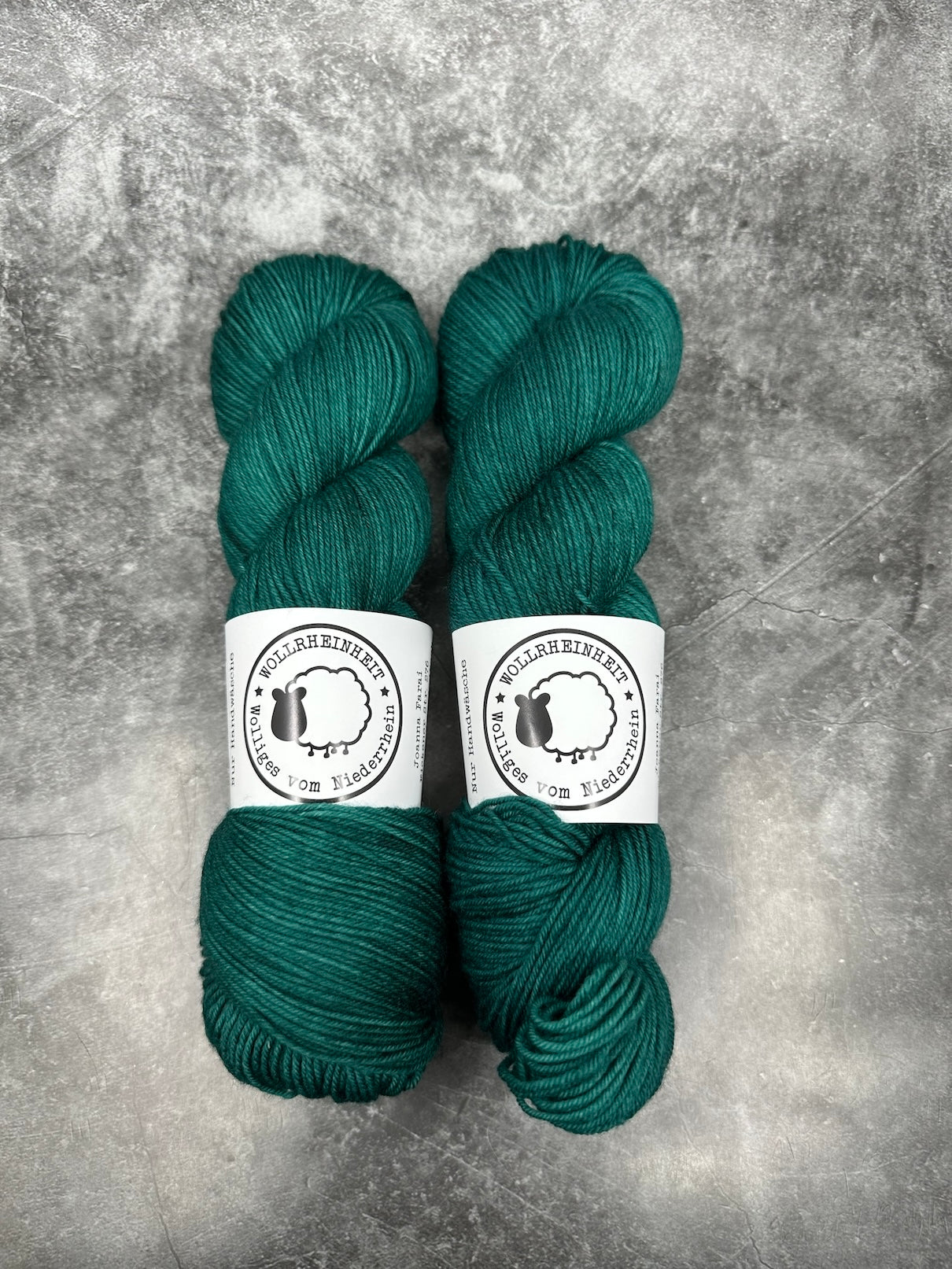 Fine Merino Socks FOREST GREEN