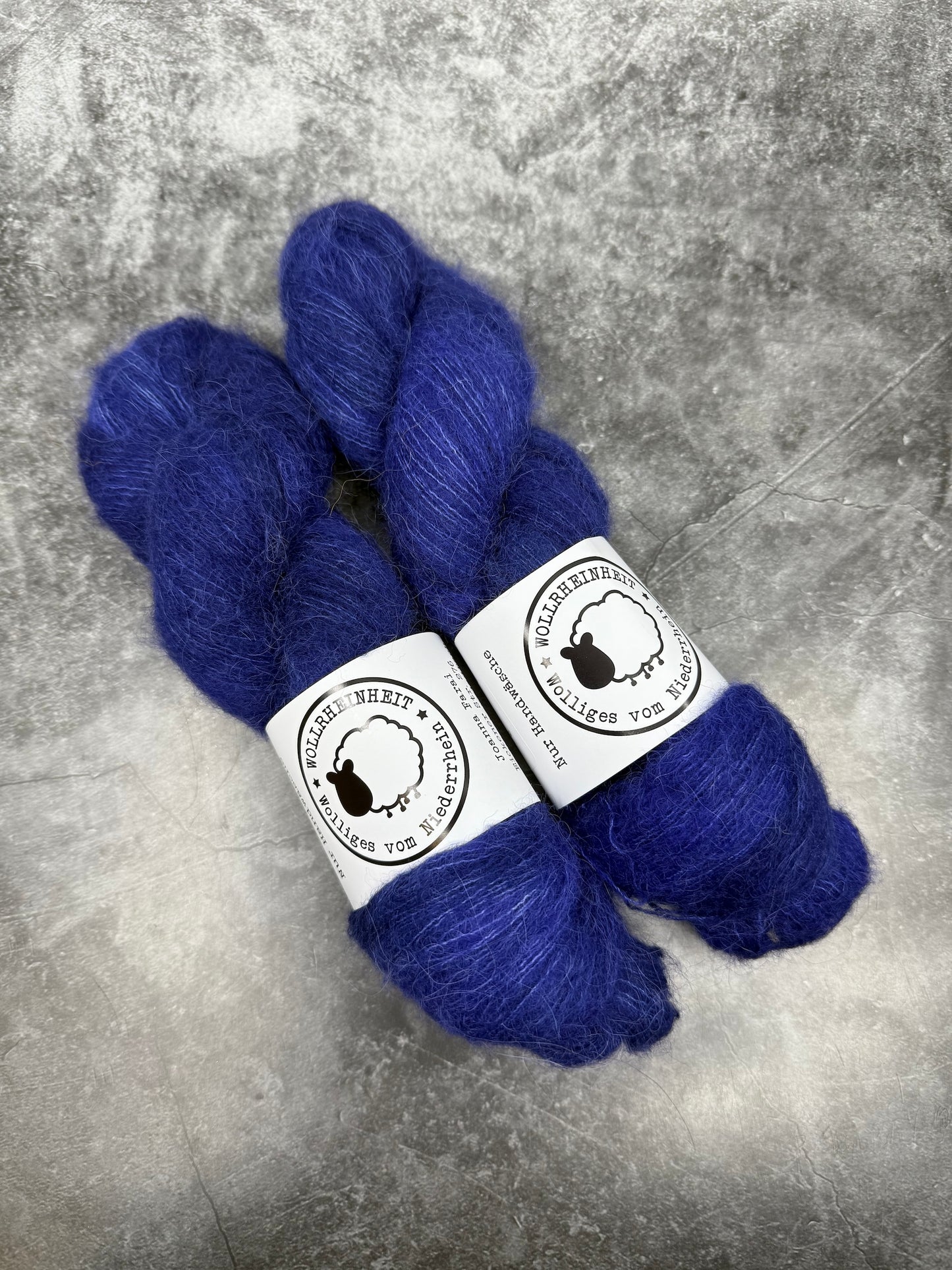 Garn Alfluff 50g NAVI BLAU