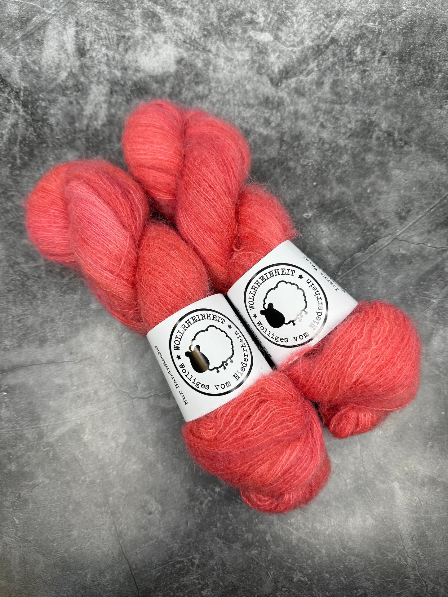 Garn Alfluff 50g FLAMINGO