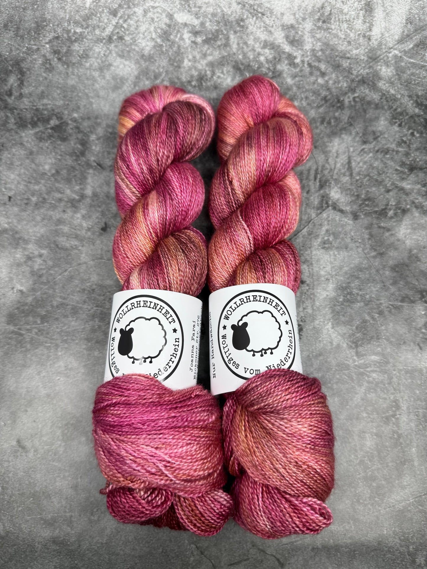 Sunny VELVET - handgefärbtes Merino Seide Lacegarn 600m