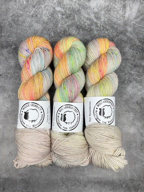 Fine Merino Socks GLOW