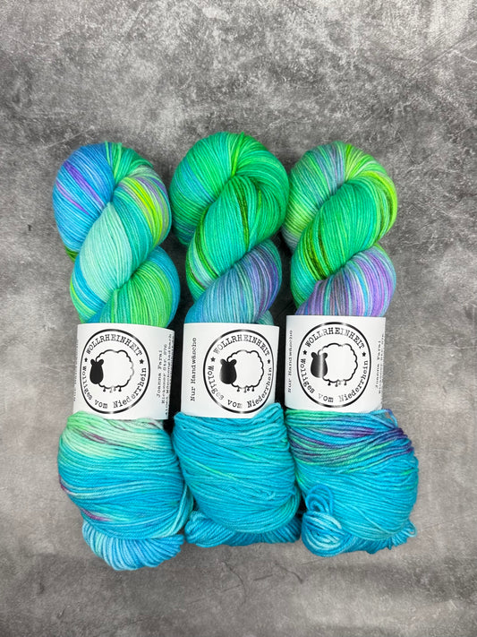 Fine Merino Socks BLUE ISLAND
