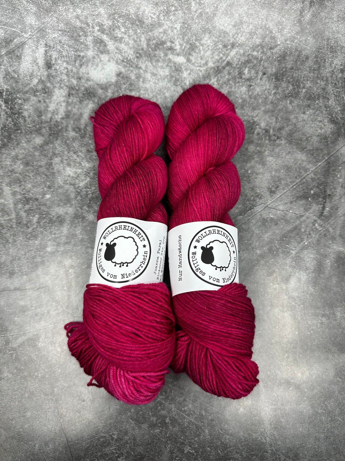 Fine Merino Socks CHERRY