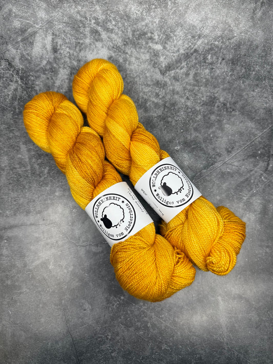 Sunny SUN - handgefärbtes Merino Seide Lacegarn 600m