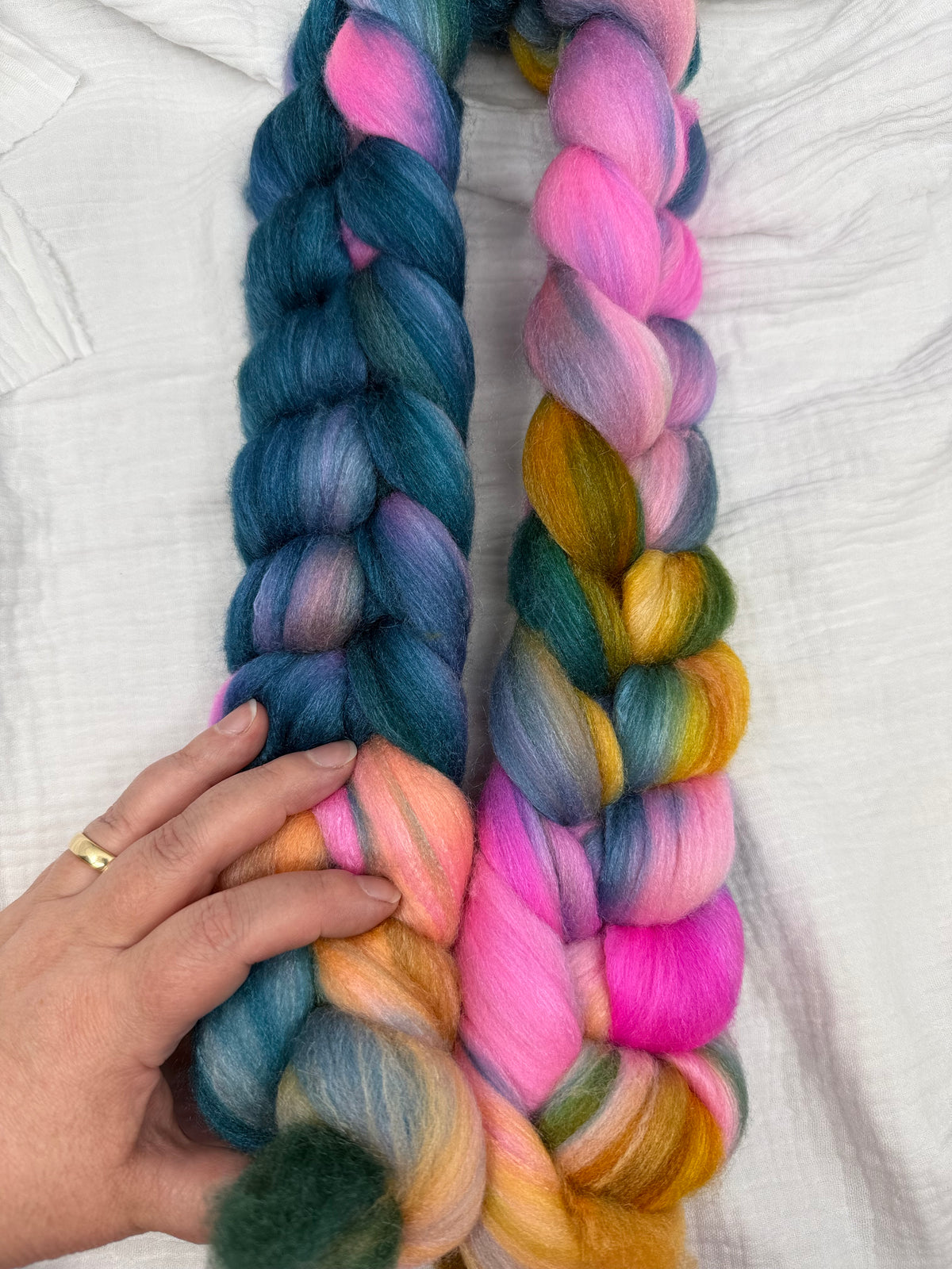 Handgefärbte Spinnfaser Merino Tussahseide FUN
