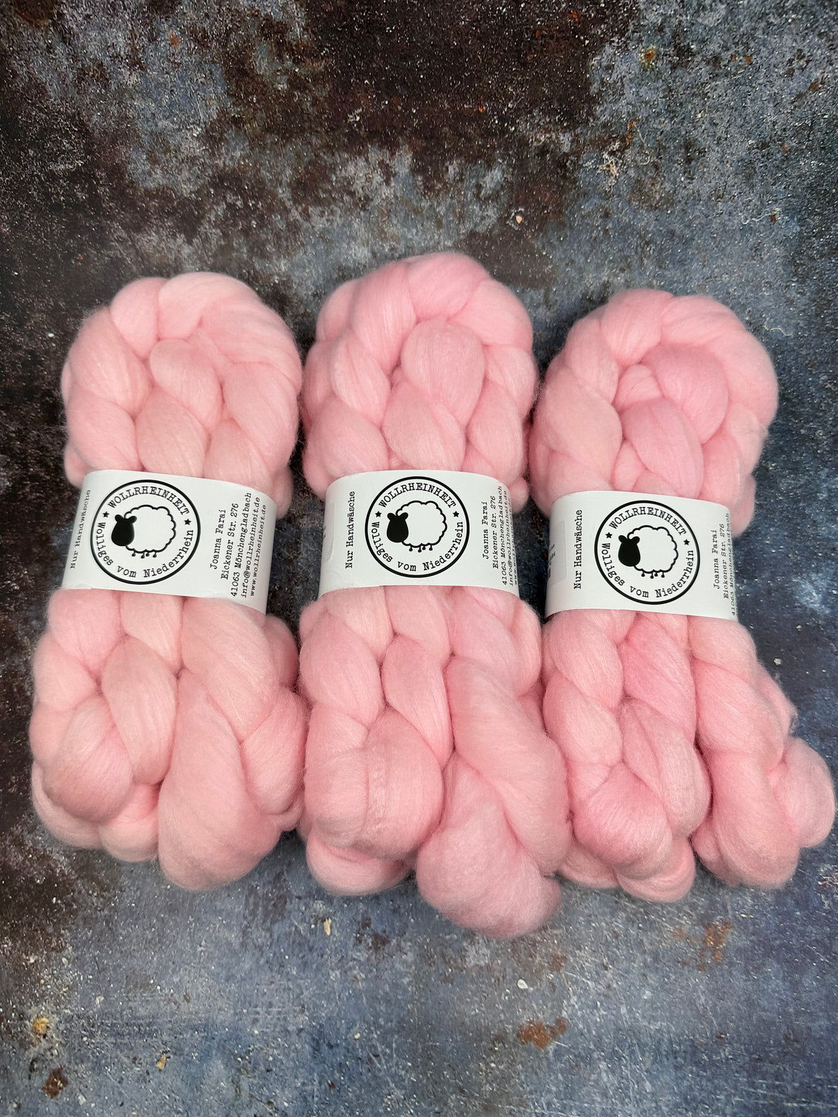 Handgefärbte Spinnfaser Merino Tussahseide PUDER
