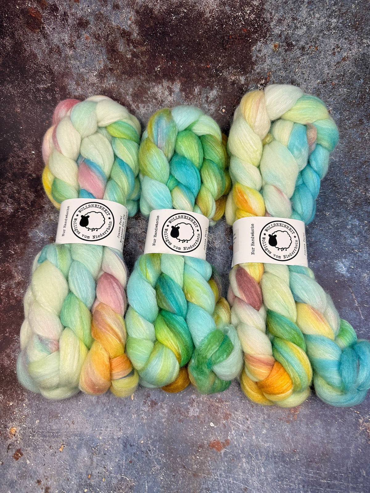 Handgefärbte Spinnfaser Merino Alpaka Tussahseide TAG AM MEER