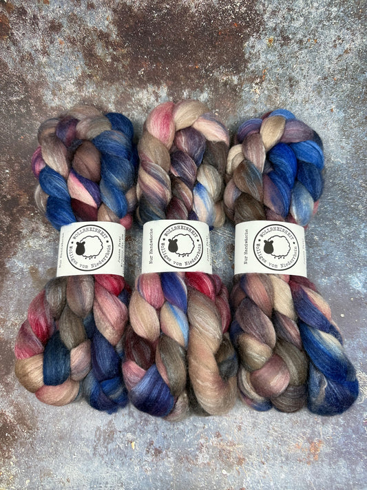 Handgefärbte Spinnfaser Merino Alpaka Tussahseide NOVEMBER NIGHT
