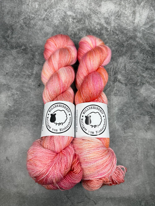 Sunny SMILE - handgefärbtes Merino Seide Lacegarn 600m