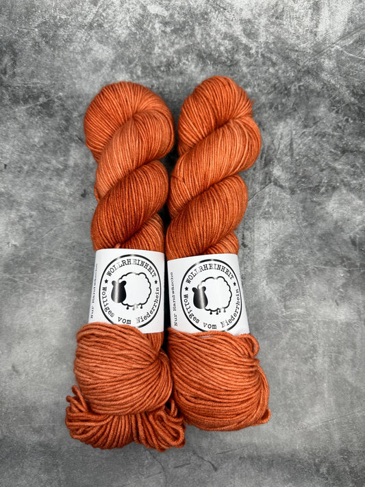 Brando DK Garn ROST ORANGE