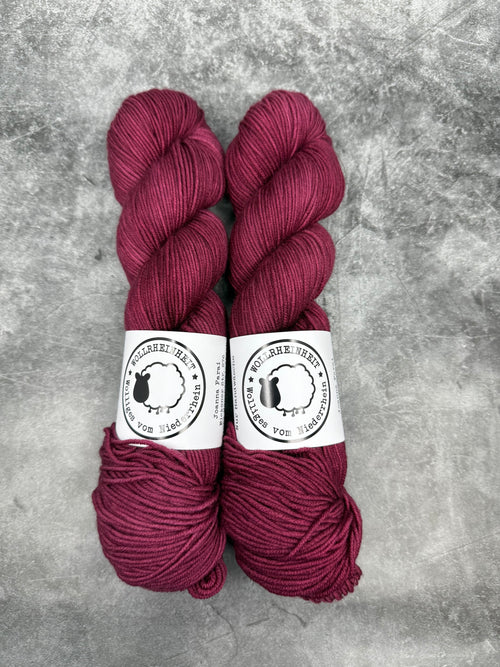 Brando DK Garn BURGUND