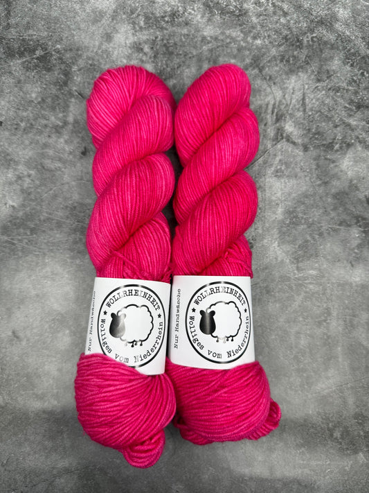 Brando DK Garn HOT PINK